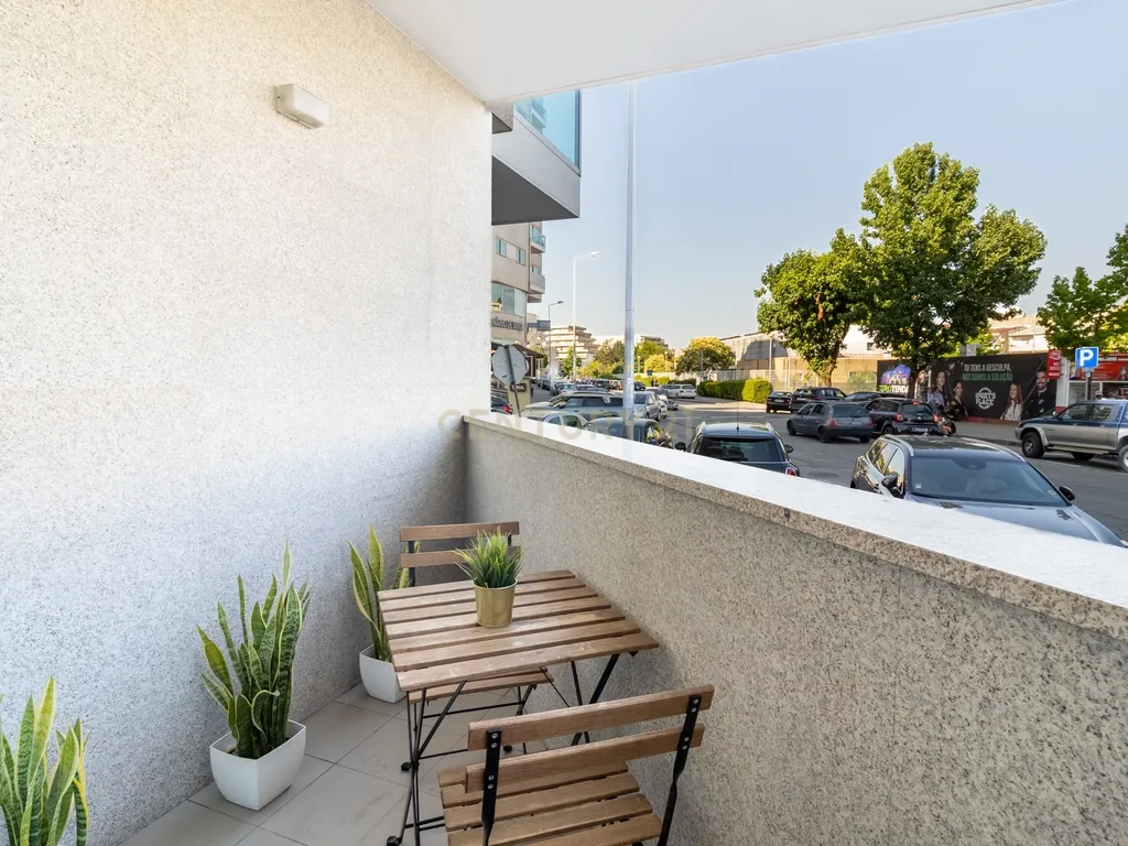 Apartamento T2 moderno em Braga - Image 16