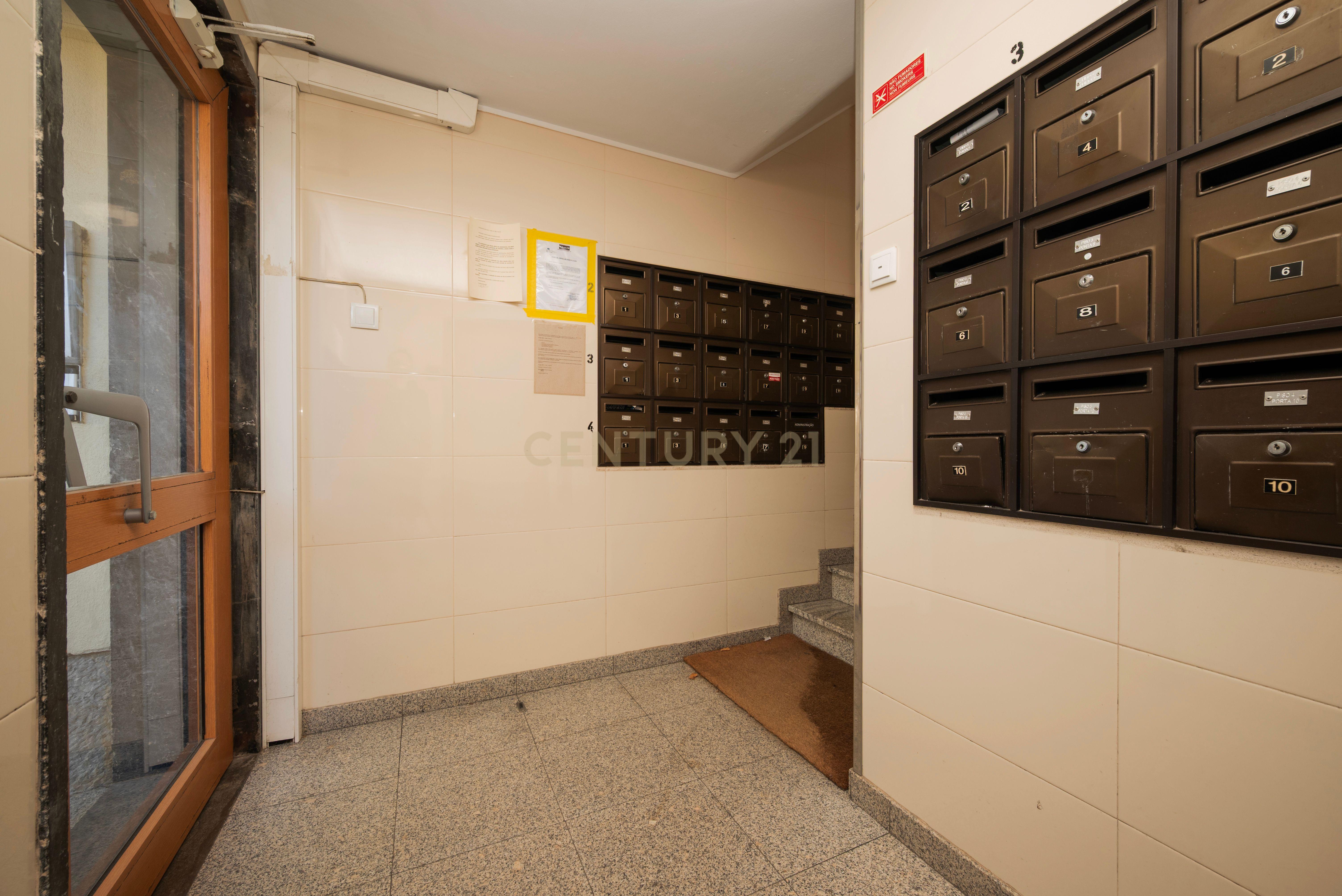 Fotografia 12 de Excelente Oportunidade em Cascais: T1 Totalmente Renovado nas Fontainhas