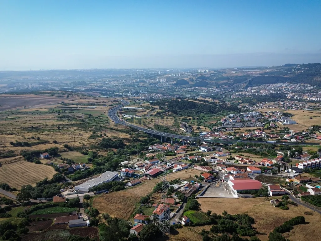 Terreno Rústico com 14.440 m² em Loures – Vista Desafogada, Exposição Solar e Acessos Diretos - Image 15