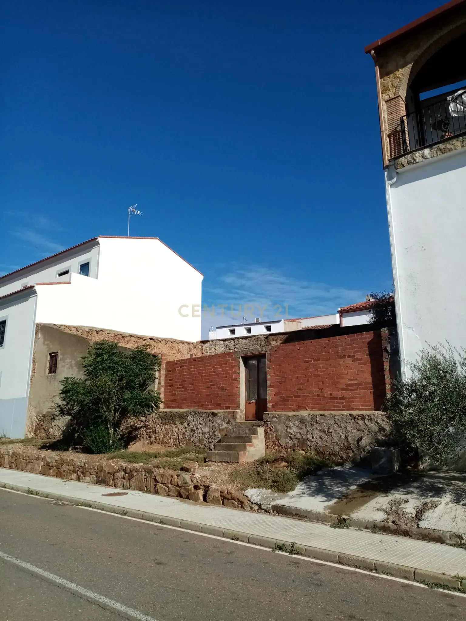undefined - Image 1