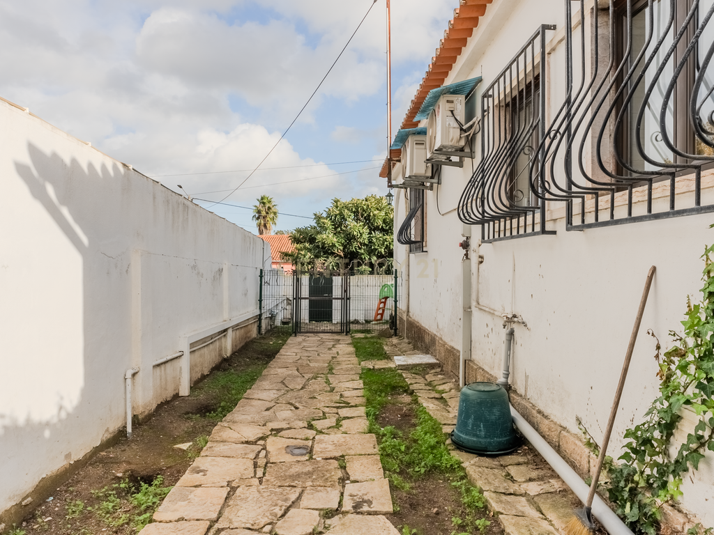 Moradia T3+1 com terreno de 800m2, em Torres Vedras - Image 40