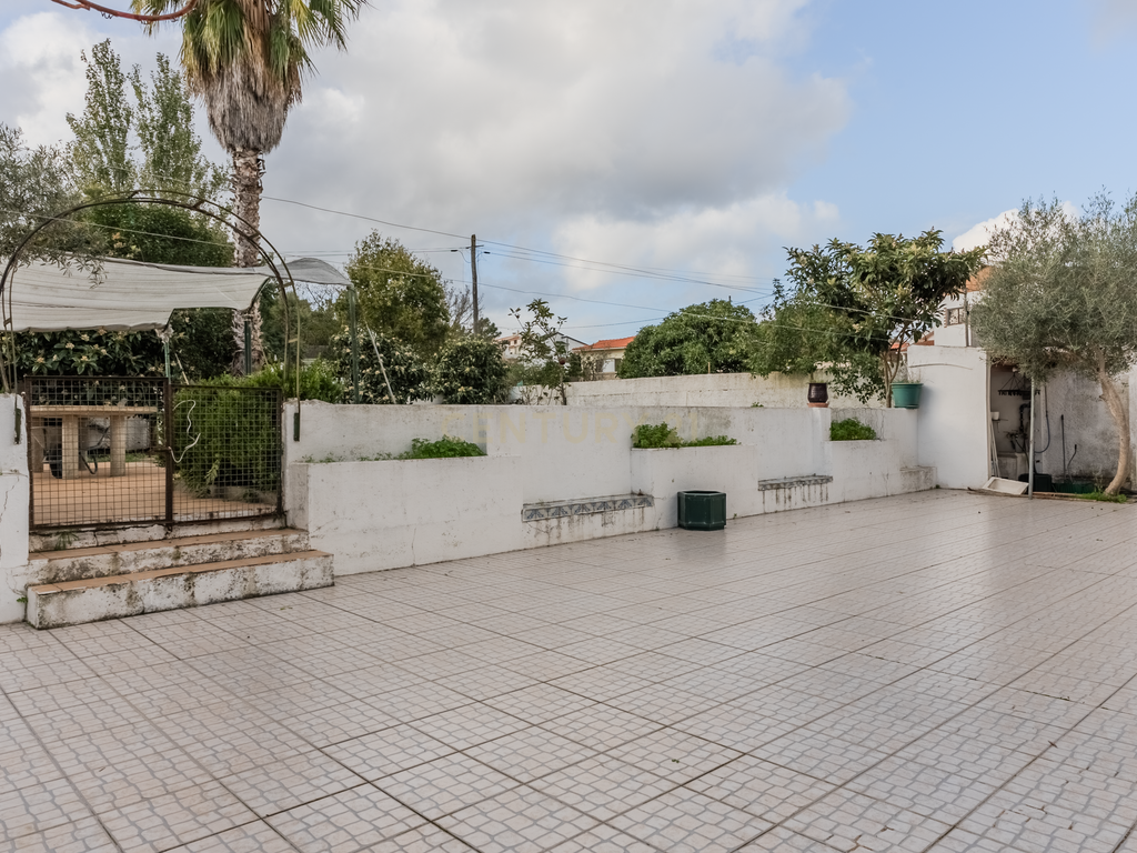 Moradia T3+1 com terreno de 800m2, em Torres Vedras - Image 43