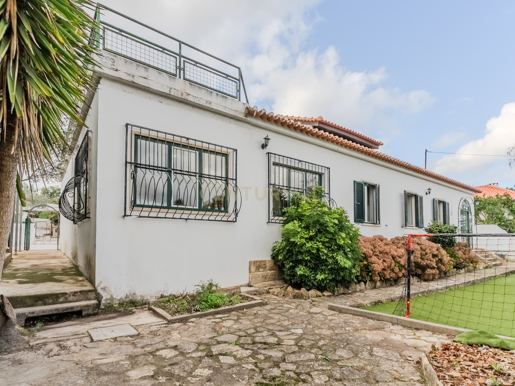 Moradia T3+1 com terreno de 800m2, em Torres Vedras - Image 39