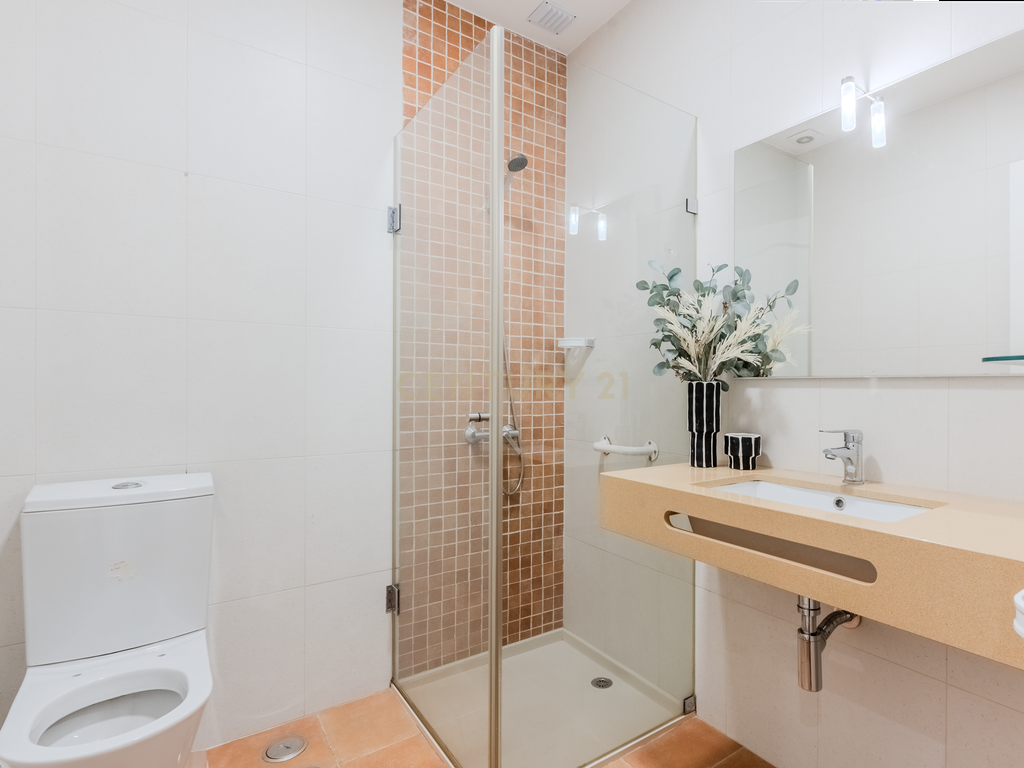 Moradia T3+1 com terreno de 800m2, em Torres Vedras - Image 14