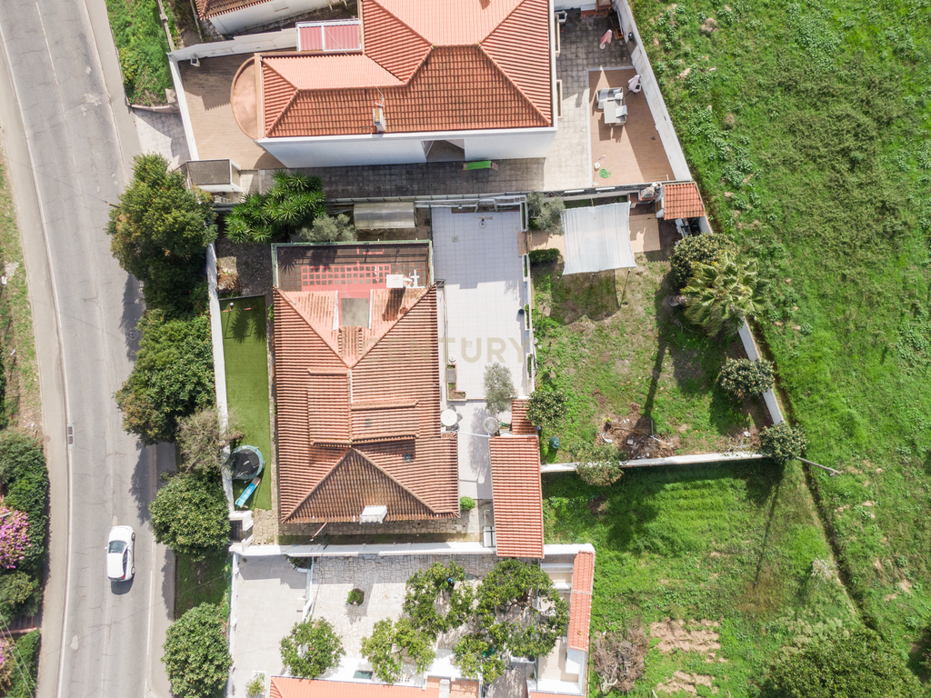 Moradia T3+1 com terreno de 800m2, em Torres Vedras - Image 48