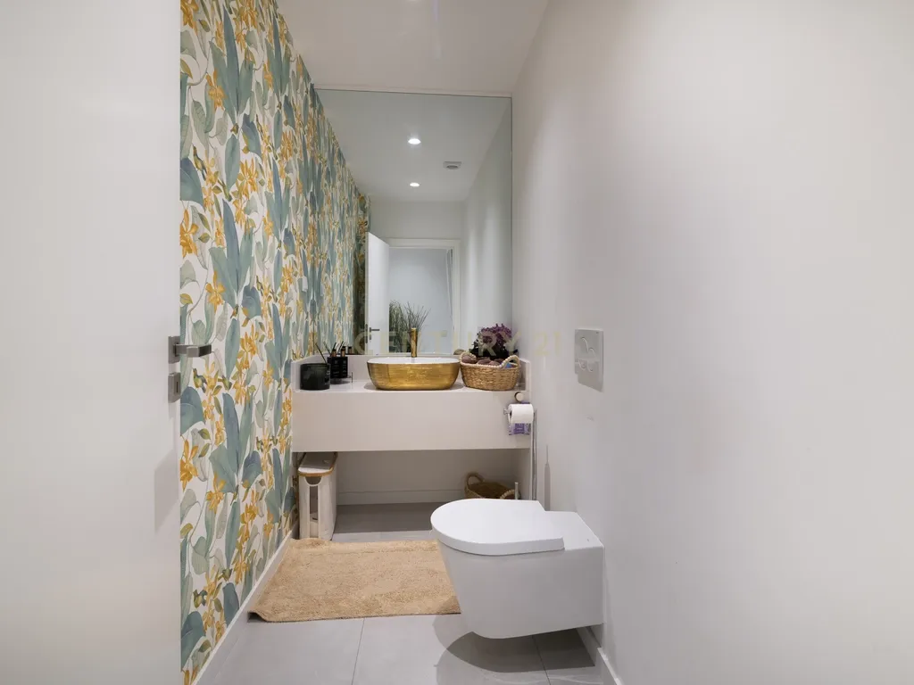 Moderna Moradia T3 em Caneças com Piscina - Image 18
