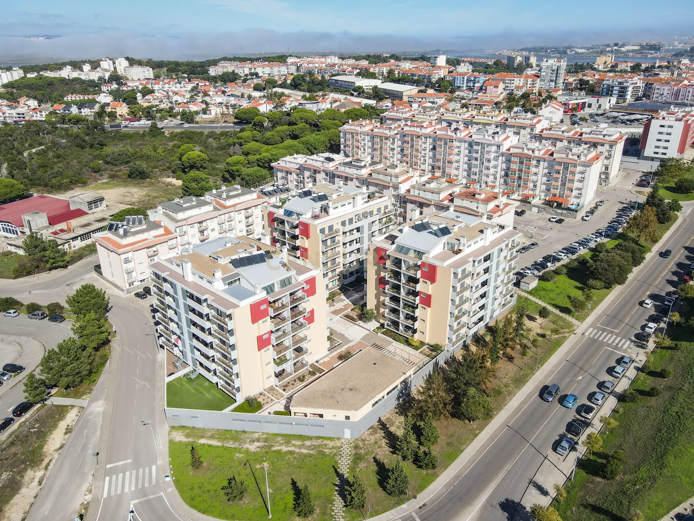 Apartamento Premium T3 Terraços d'Amora - Image 11