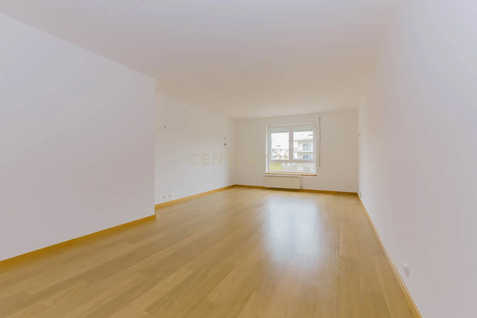 Fotografia 5 de T2 com 2 WC’s para Arrendar - Condomínio Vila Expo - Parque das Nações (Zona Norte)