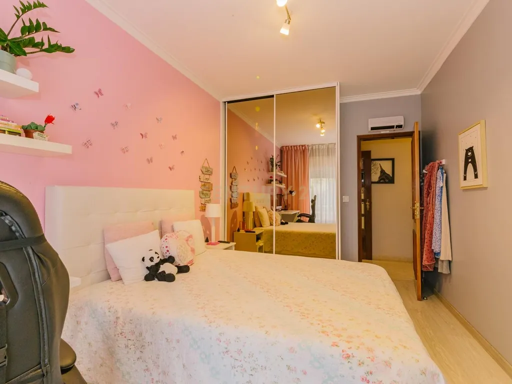 Apartamento T2 em Santa Marta do Pinhal – Corroios - Image 13