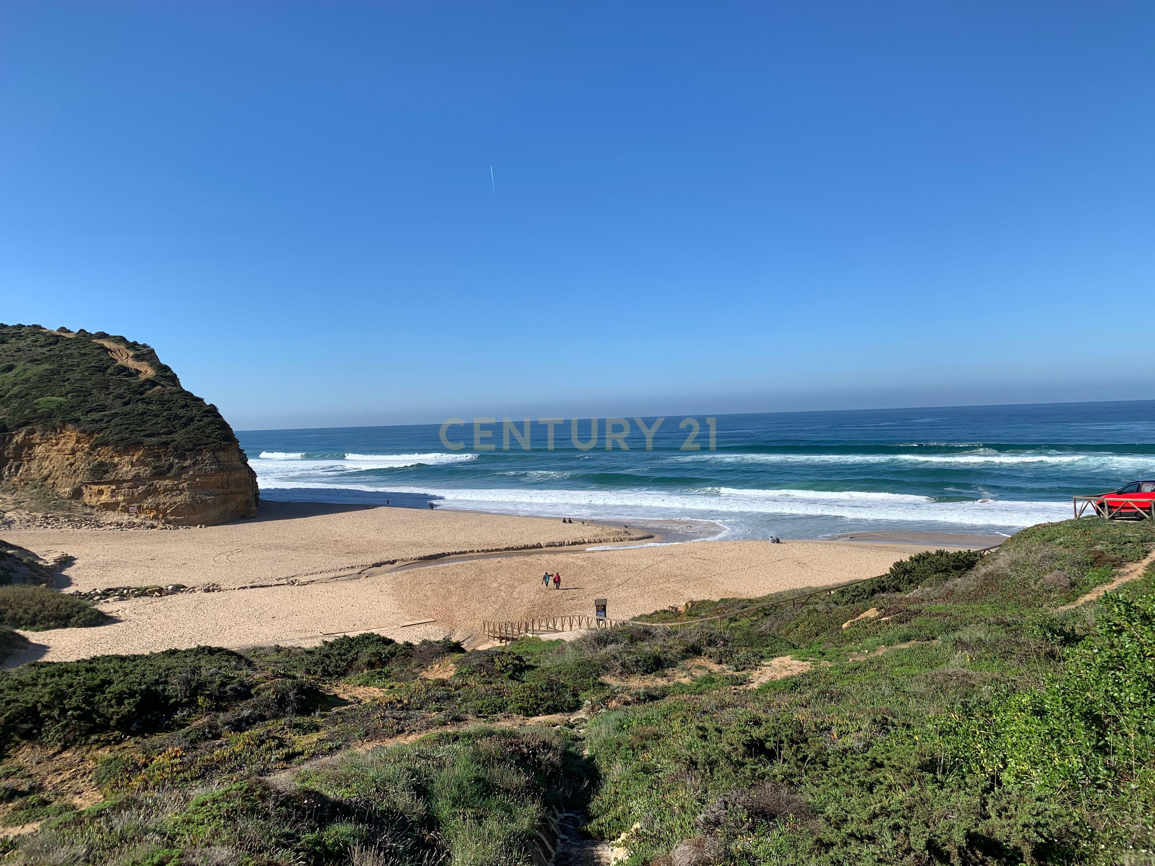 Moradia T5 totalmente renovada, com piscina, 15 minutos a pé da Praia de S. Julião, na Carvoeira, Ericeira, Mafra - Image 46