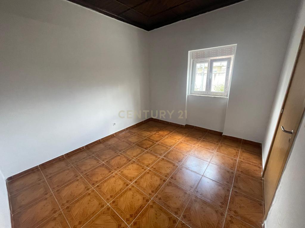 Excelente Investimento – Condominio c/ 4 Moradias em Vendas Novas - Image 9