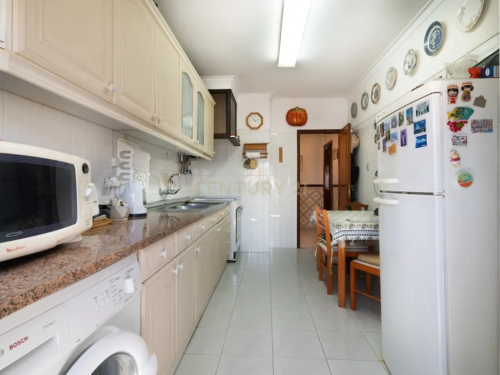 Apartamento T2 | Damaia de Cima - Image 2