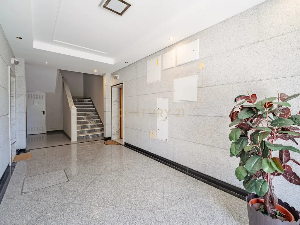 Moderno Apartamento T2 em Amora, Seixal - Image 36