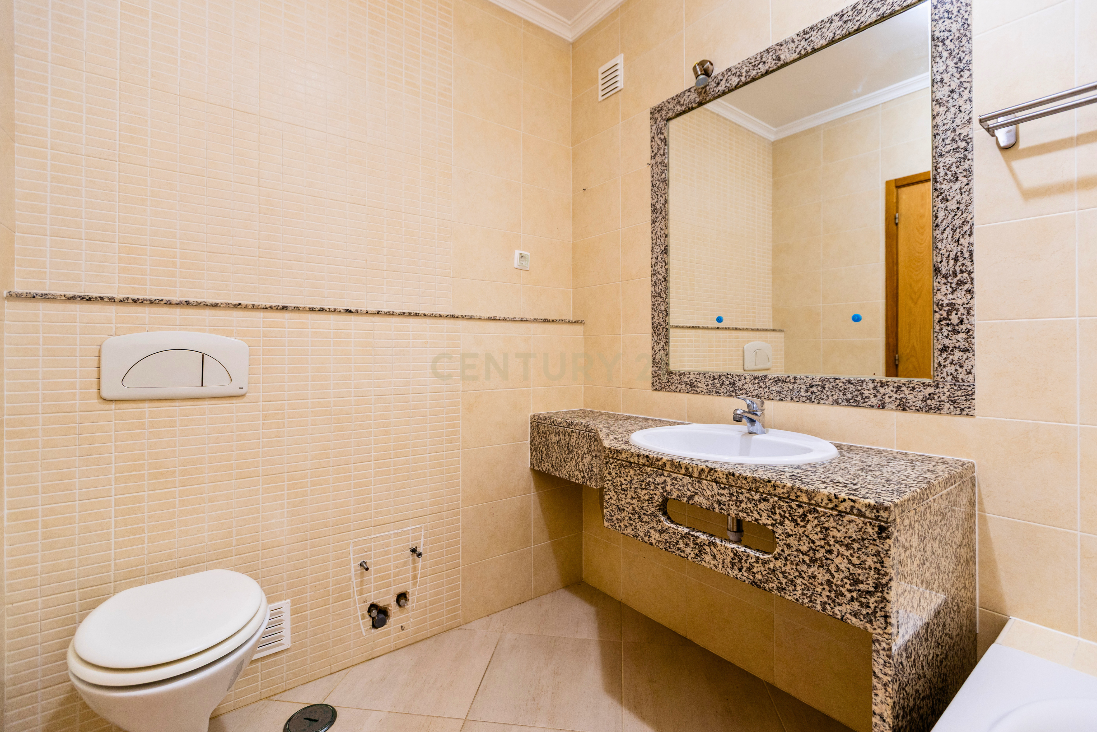 Apartamento T4 à venda em Faro — foto 20