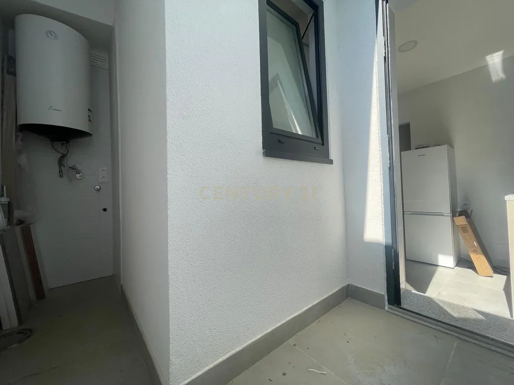 Moradia com 3 quartos em frente ao Hospital São João - Image 6