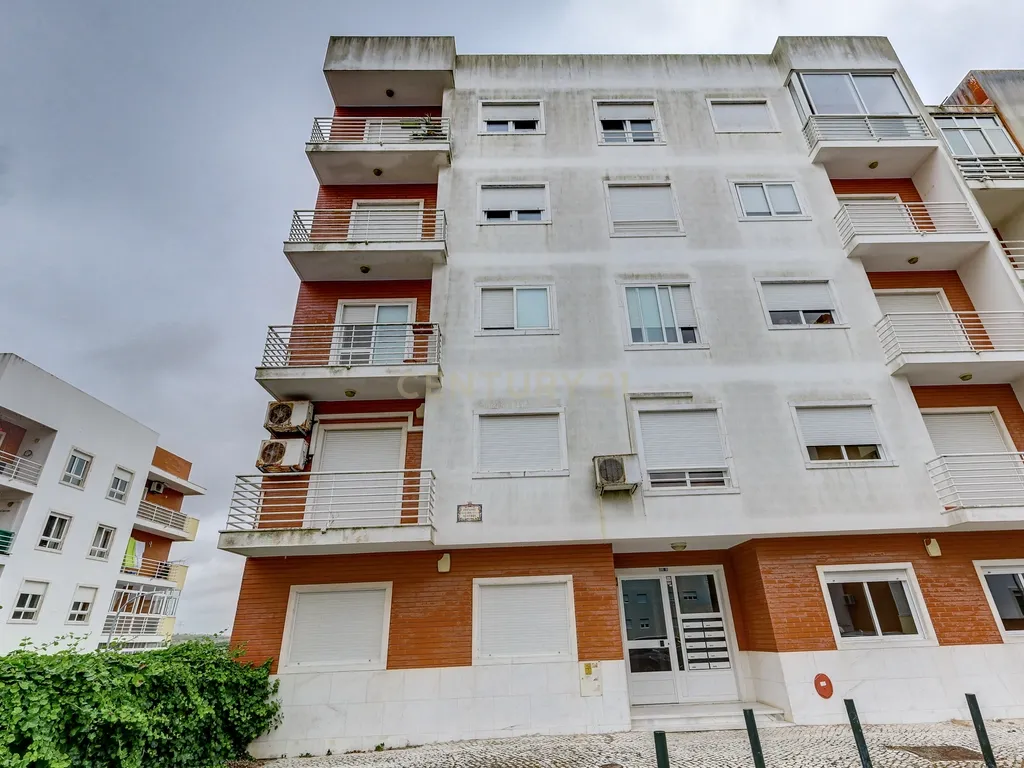 Apartamento T2 C/Elevador em Belas - Image 21