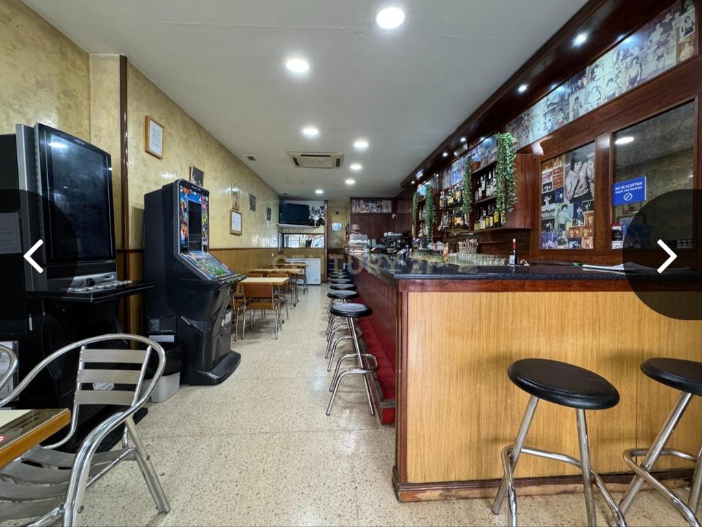 Vende-se espaço comercial na Rua Francesc Martí i Mora, 63 - Image 10
