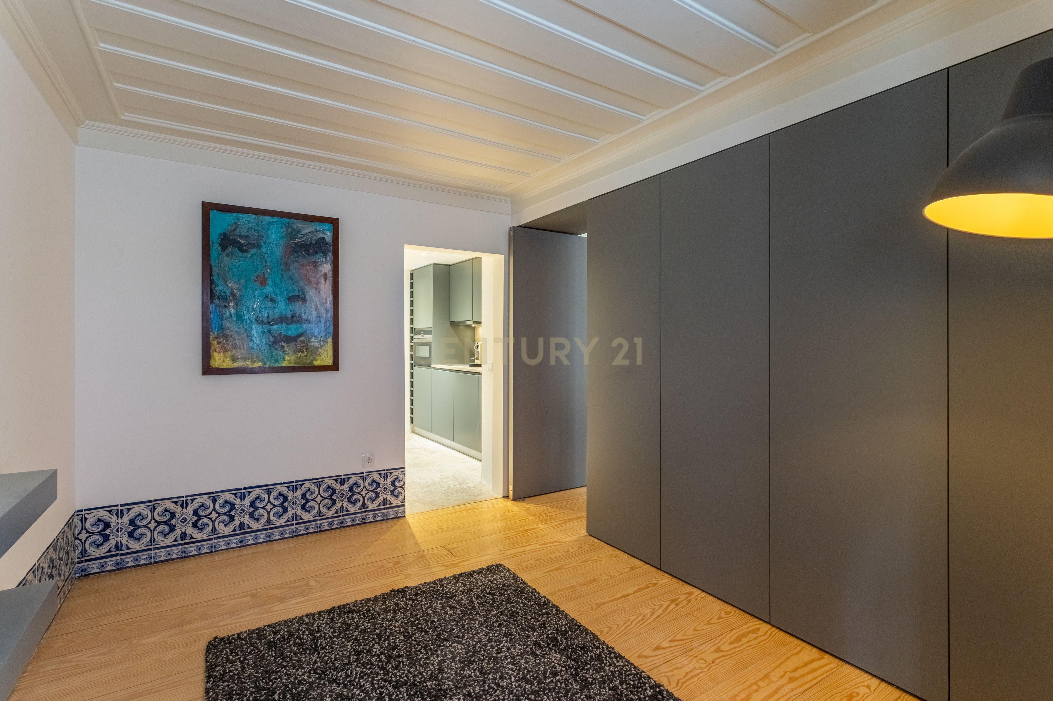 Fotografia 4 de Apartamento T1 renovado no coração da Misericórdia, Lisboa