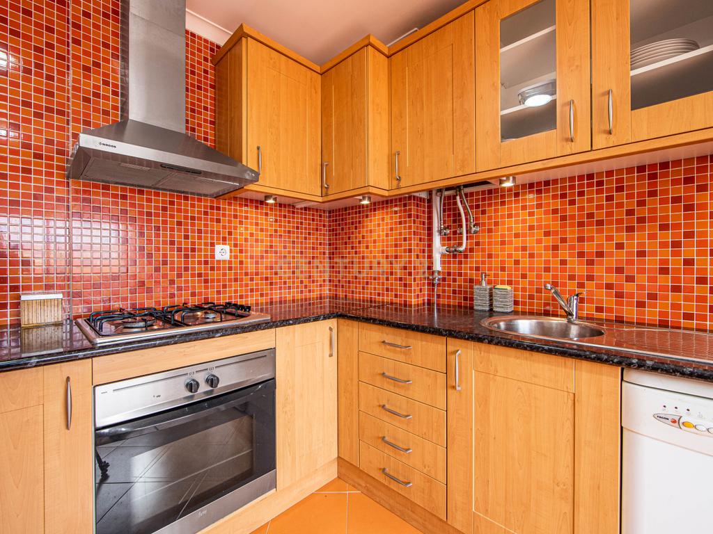 Apartamento T2 no Pinhal Novo com varanda e arrecadação  - Image 4