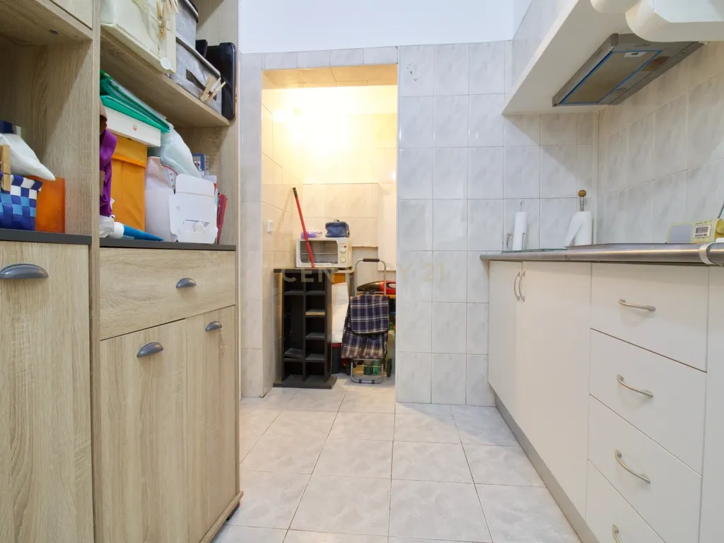 Apartamento T1 centro de Almada - Image 28