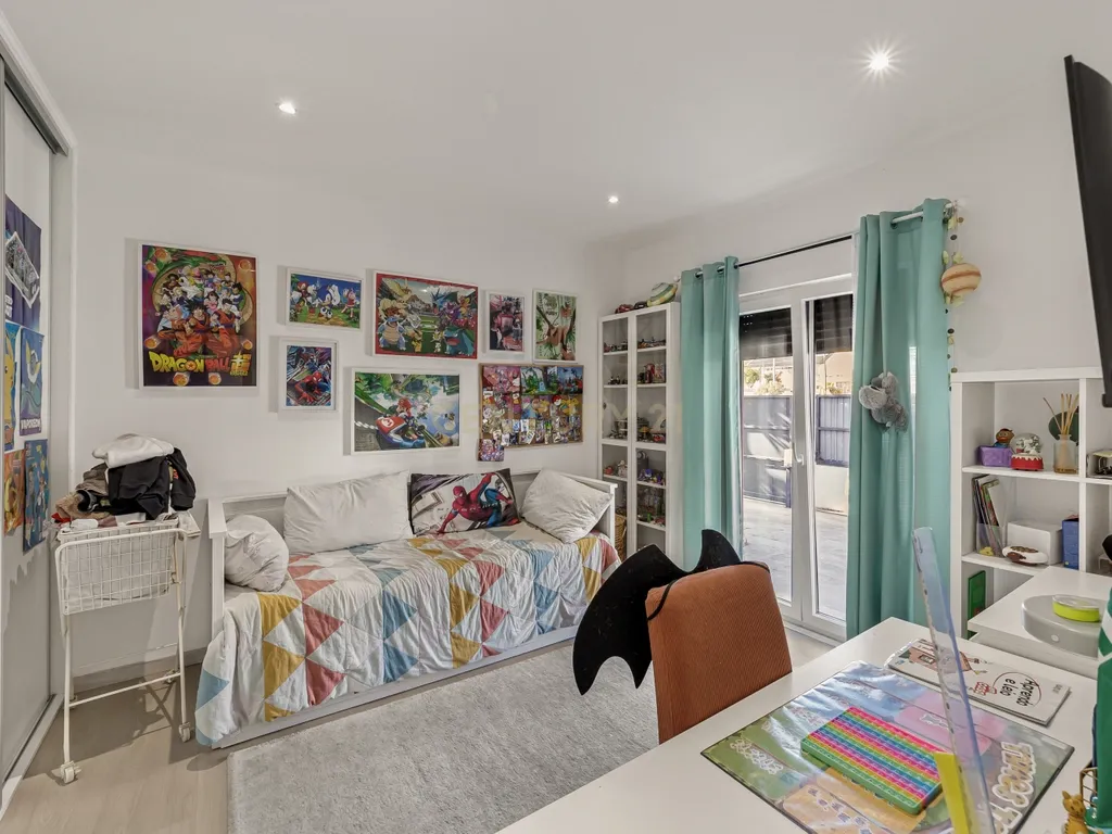 Moradia T3 isolada com garagem, Quinta do Conde - Image 17