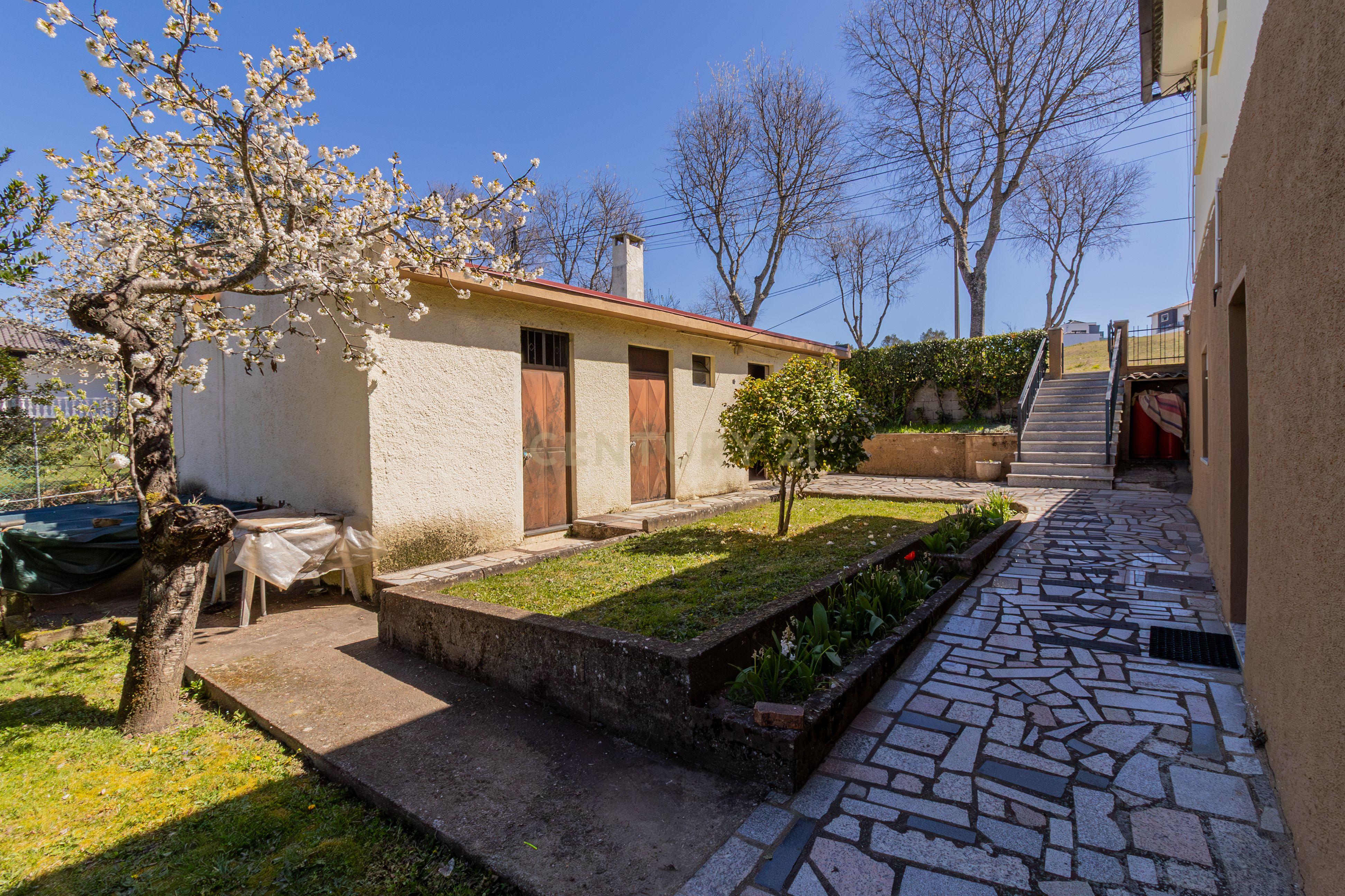 Fotografia 6 de Moradia Bifamiliar + Anexo com #TERRENO -#CENTRO DE BRAGANÇA