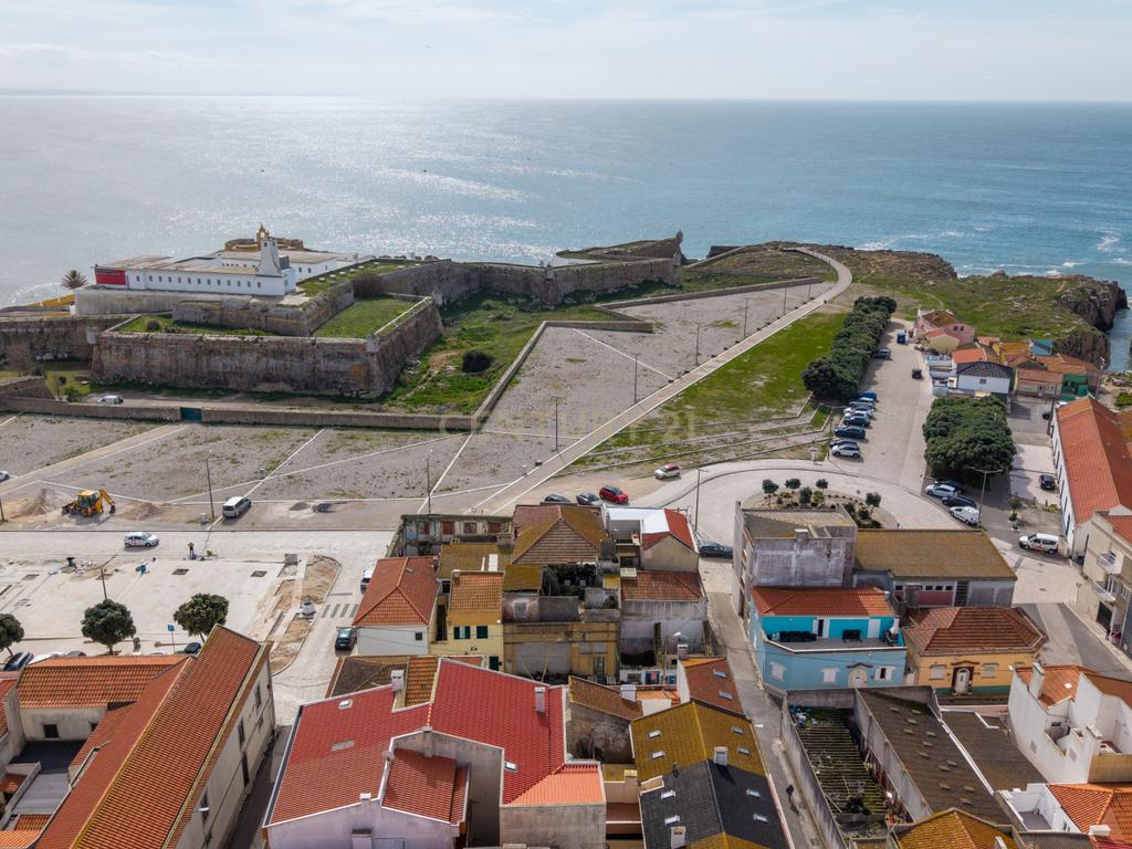 Edifício para reabilitação - Forte Peniche - 1ª Linha (3 Lotes) - Image 13