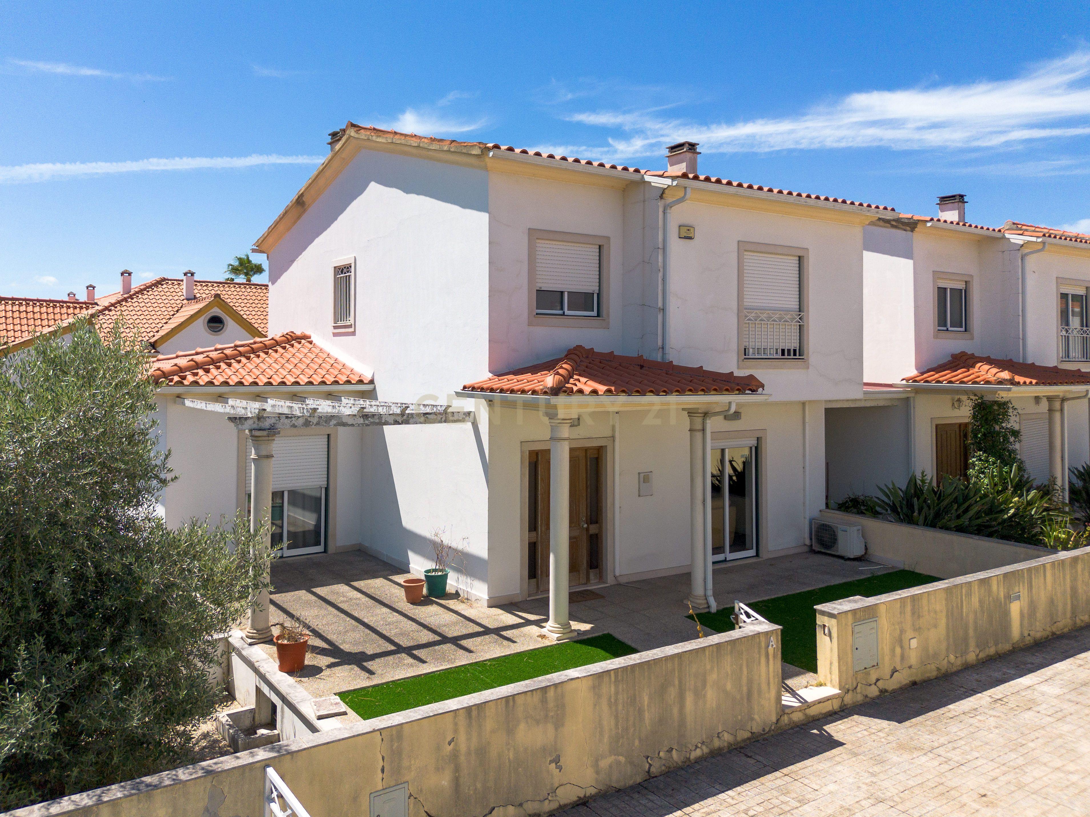 Fotografia 3 de Moradia T3+1 em Condomínio Fechado | 229 m² | Outeiros da Gândara – Leiria