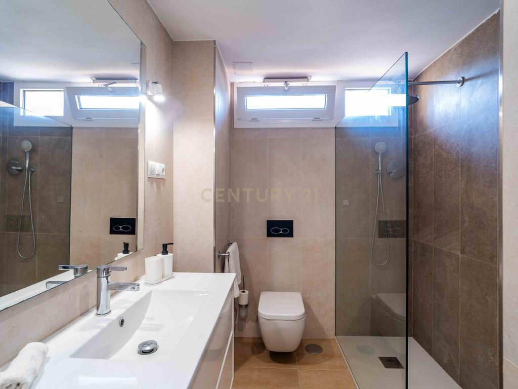 Apartamento de Luxo com Vista para a Praia emFuengirola Málaga - Image 16