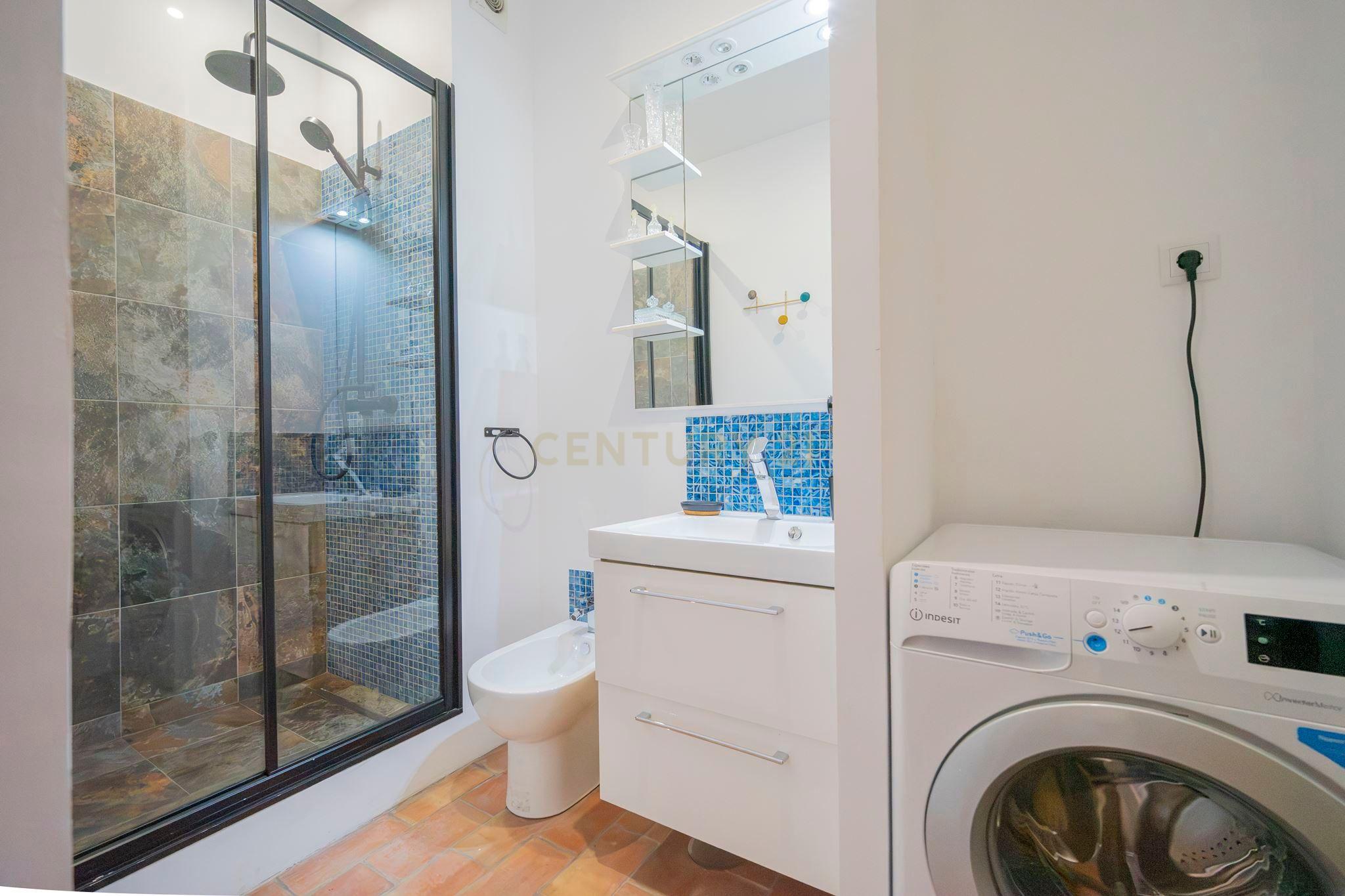 Fotografia 7 de Casa Renovada T3-em Olhão na Baixa , Licença AL, Vista Panorâmica e Piscina