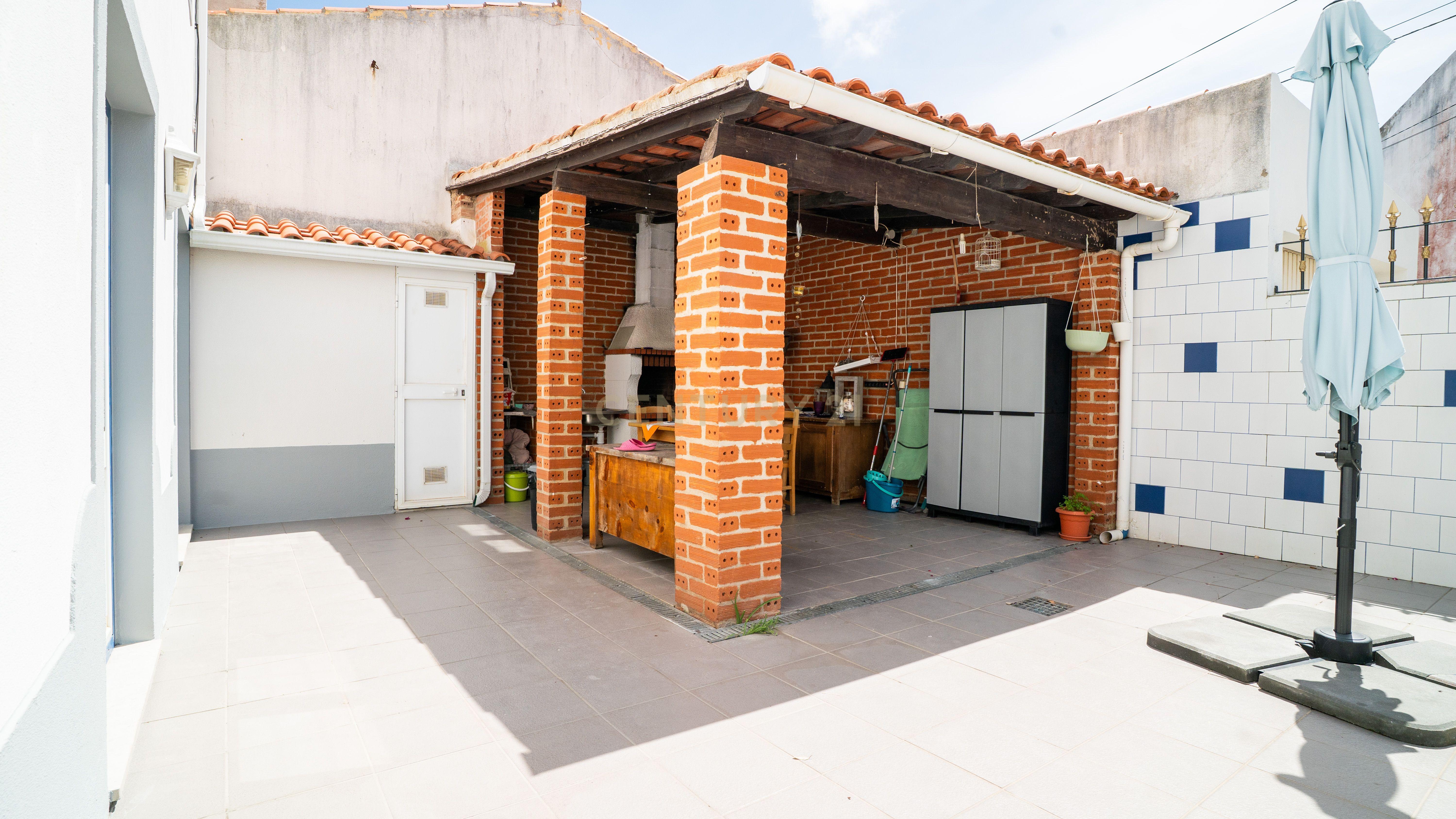 🏡 Moradia T4 Impecável em Olho Marinho – a poucos minutos de Peniche! - Image 37