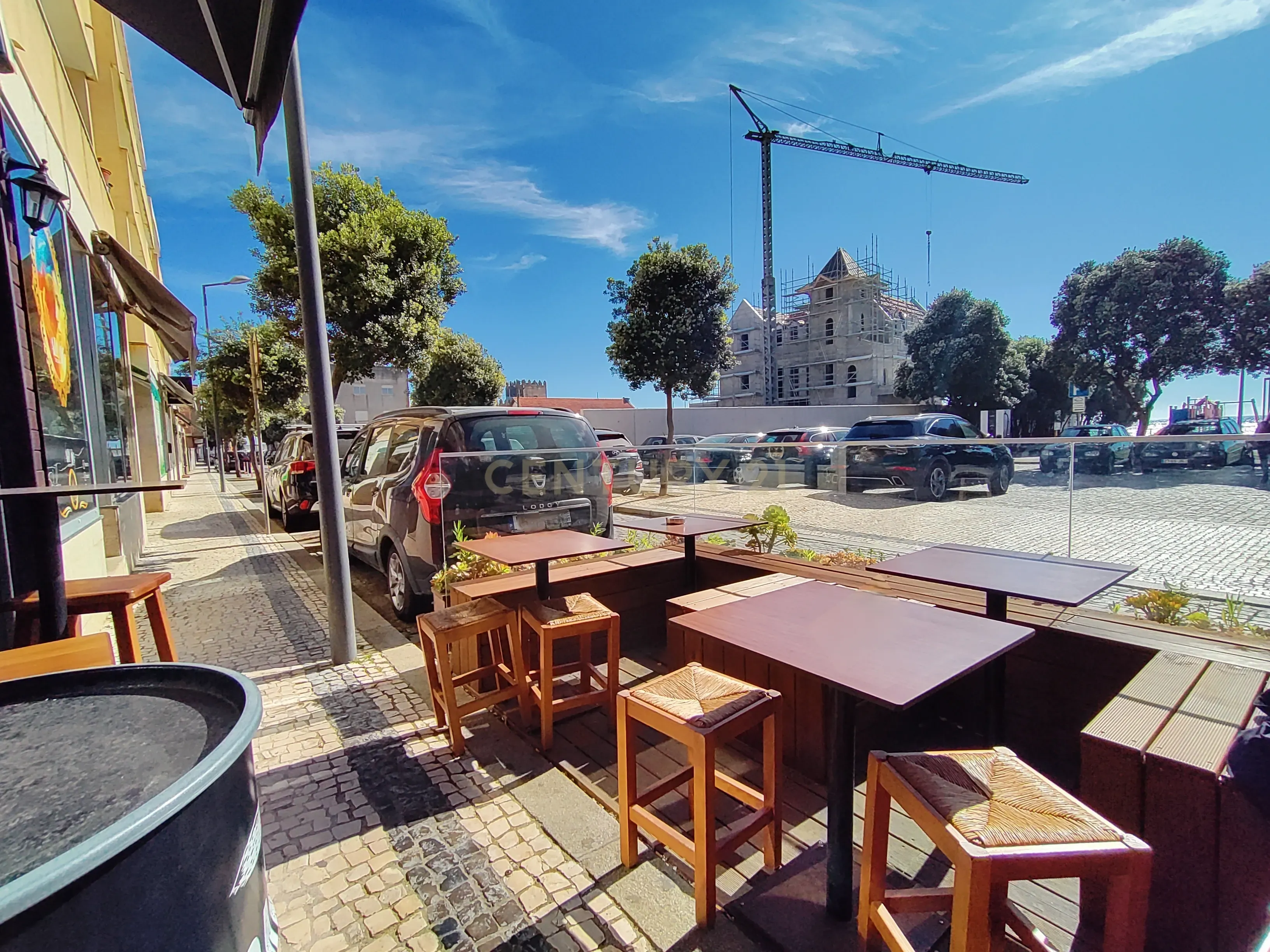 Oportunidade de Investimento em Apúlia – Bar com Esplanada na Primeira Linha de Praia, Apúlia, Esposende - Image 2