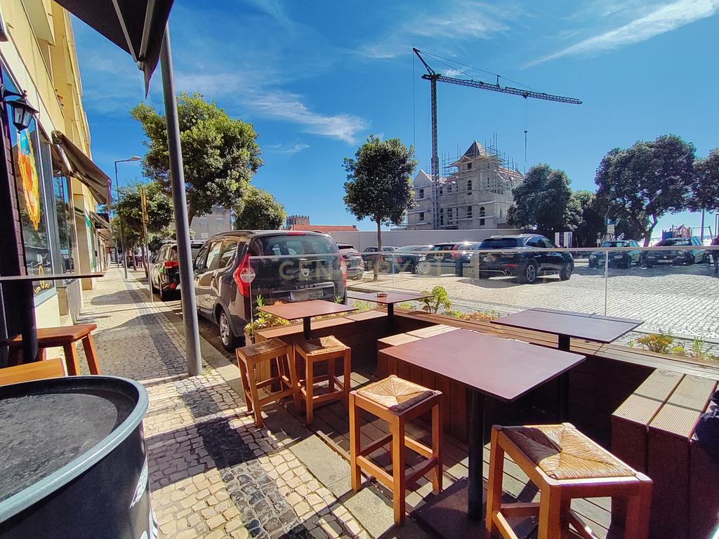 Oportunidade de Investimento em Apúlia – Bar com Esplanada na Primeira Linha de Praia, Apúlia, Esposende - Image 2