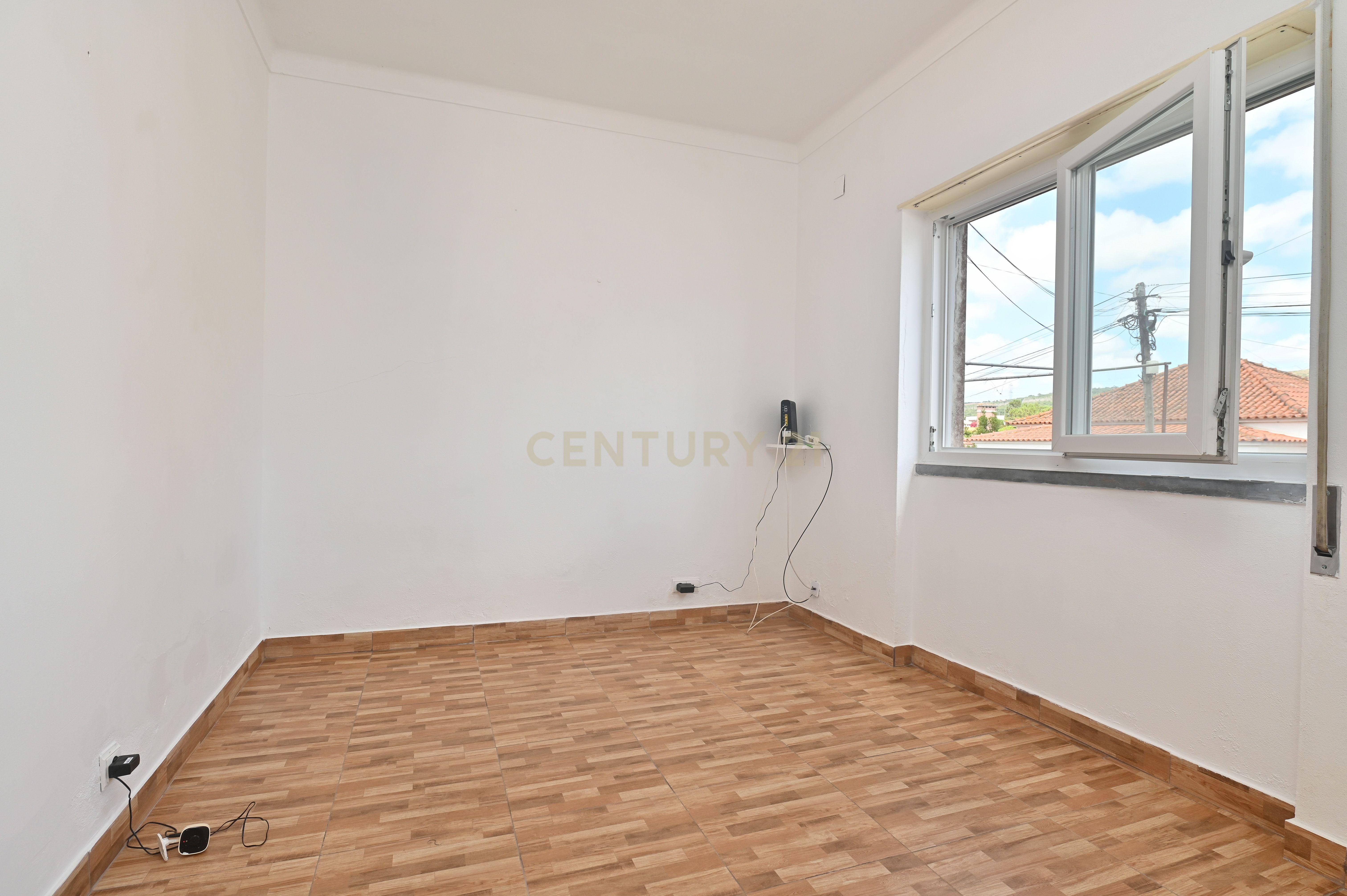 Fotografia 9 de Apartamento T3 em Loures, Lisboa