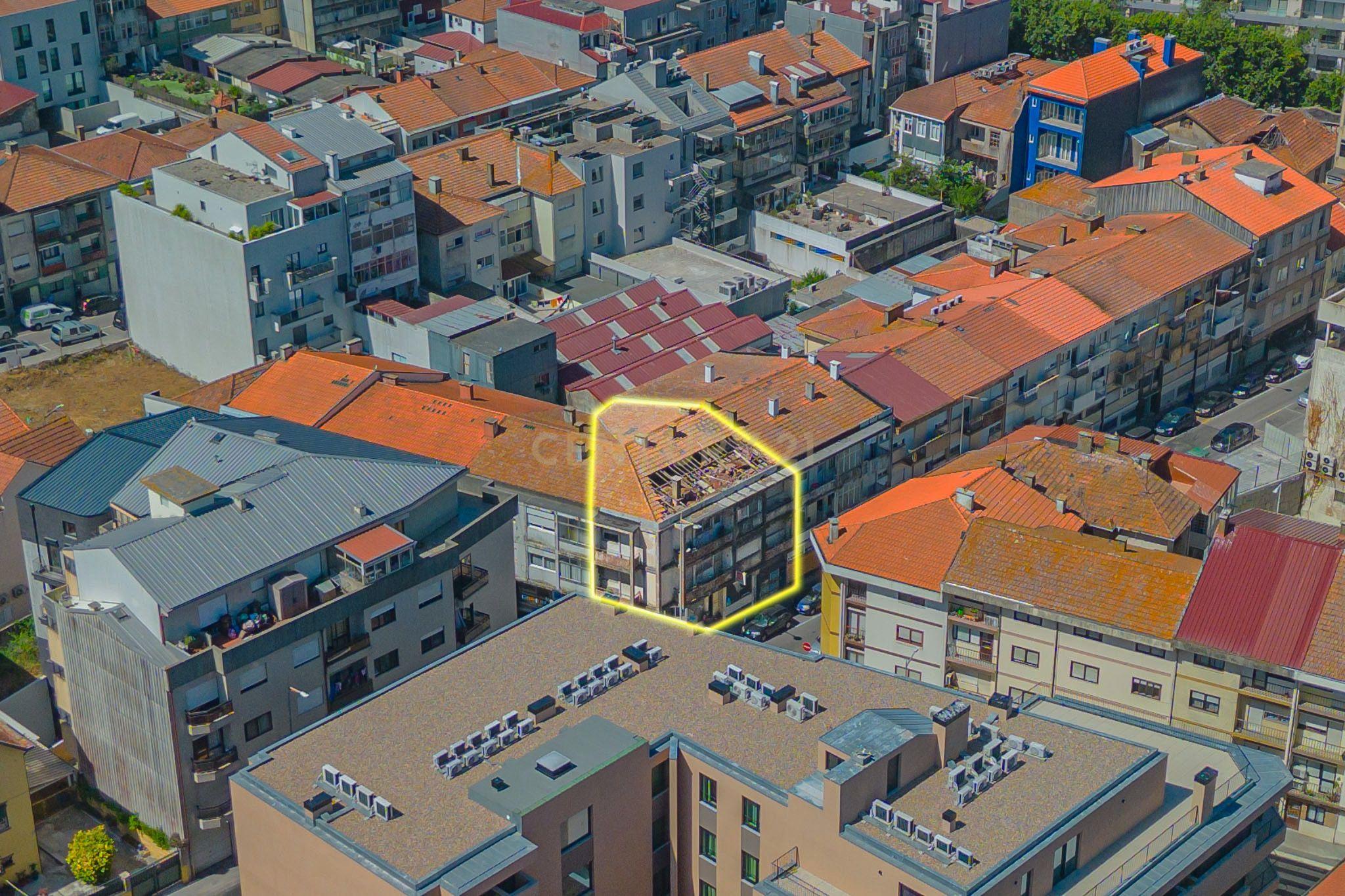Fotografia 4 de PRÉDIO EM PROPRIEDADE TOTAL Junto ao Jardim do Morro | Vila Nova de Gaia