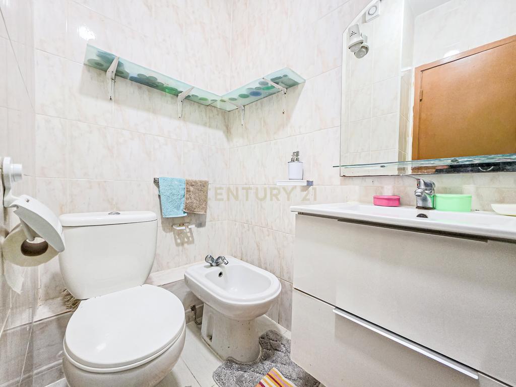 Excelente oportunidade! Apartamento T3 Vale da Amoreira - Image 16