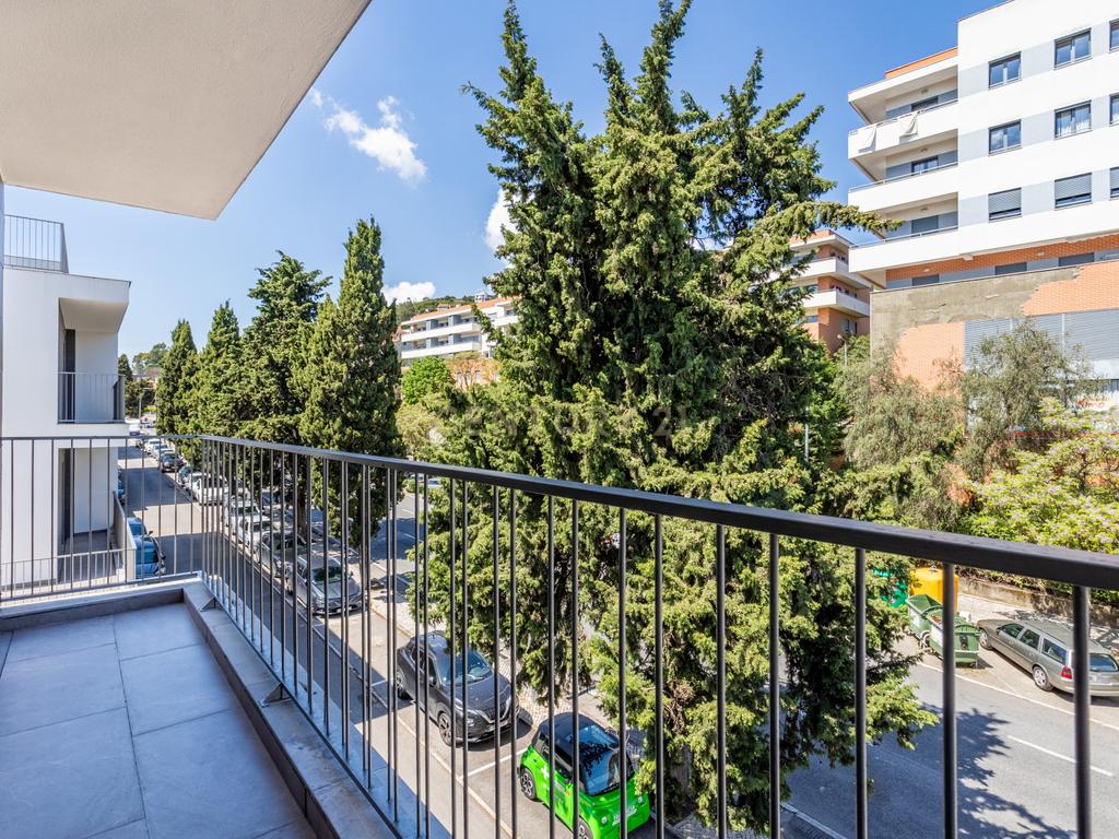 Apartamento T3 Luminoso e Recente na Ramada – Viva com Qualidade! - Image 28