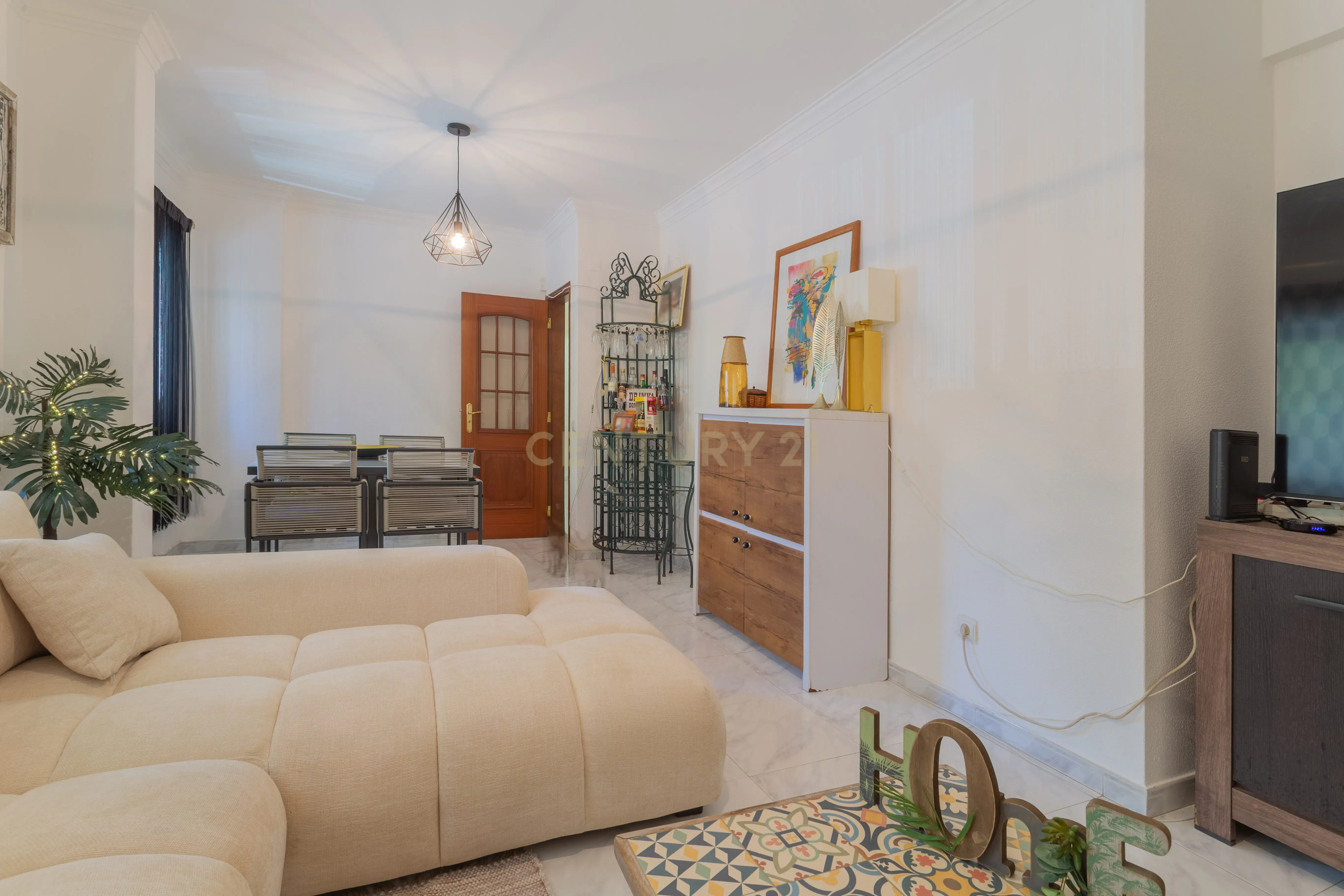 Fotografia 6 de T2 totalmente remodelado | 75 m² | Quinta de Santo António | Costa da Caparica