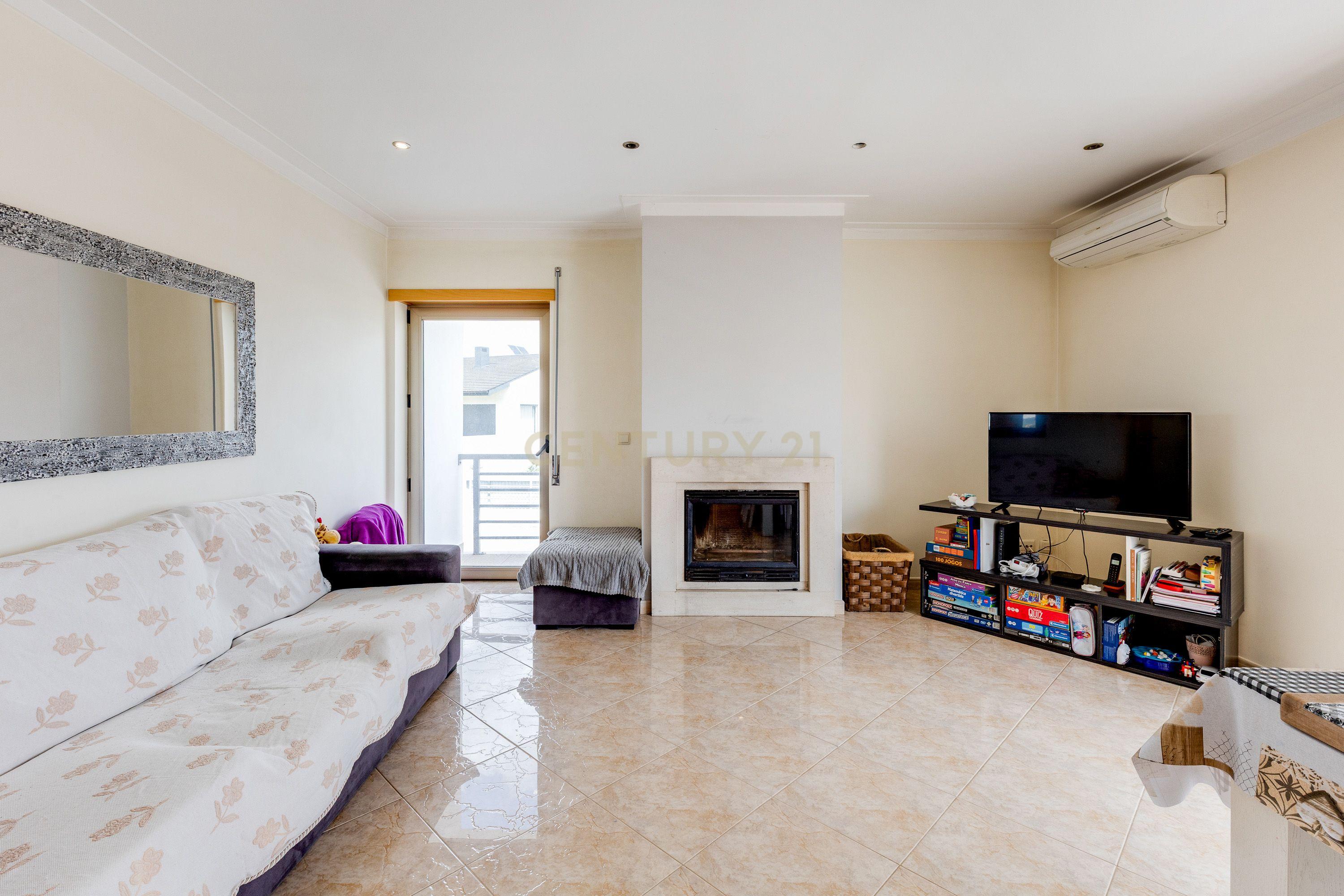 Fotografia 9 de Apartamento T3 com Terraço, no Louriçal - Pombal