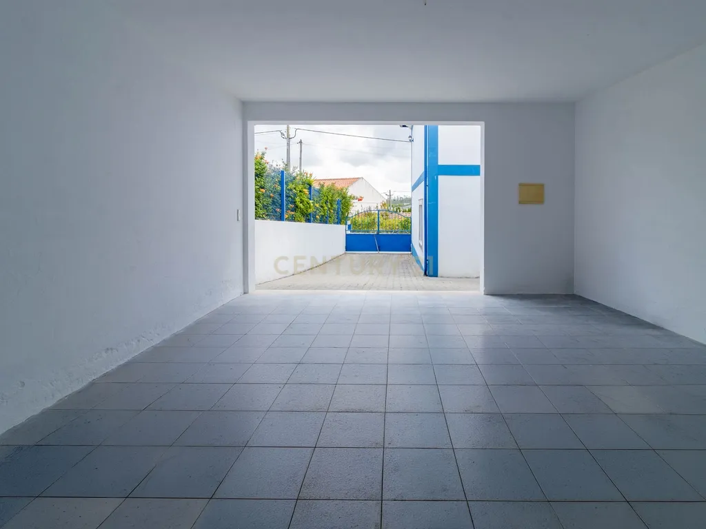 Excelente Moradia T3 na Burinhosa - Image 25