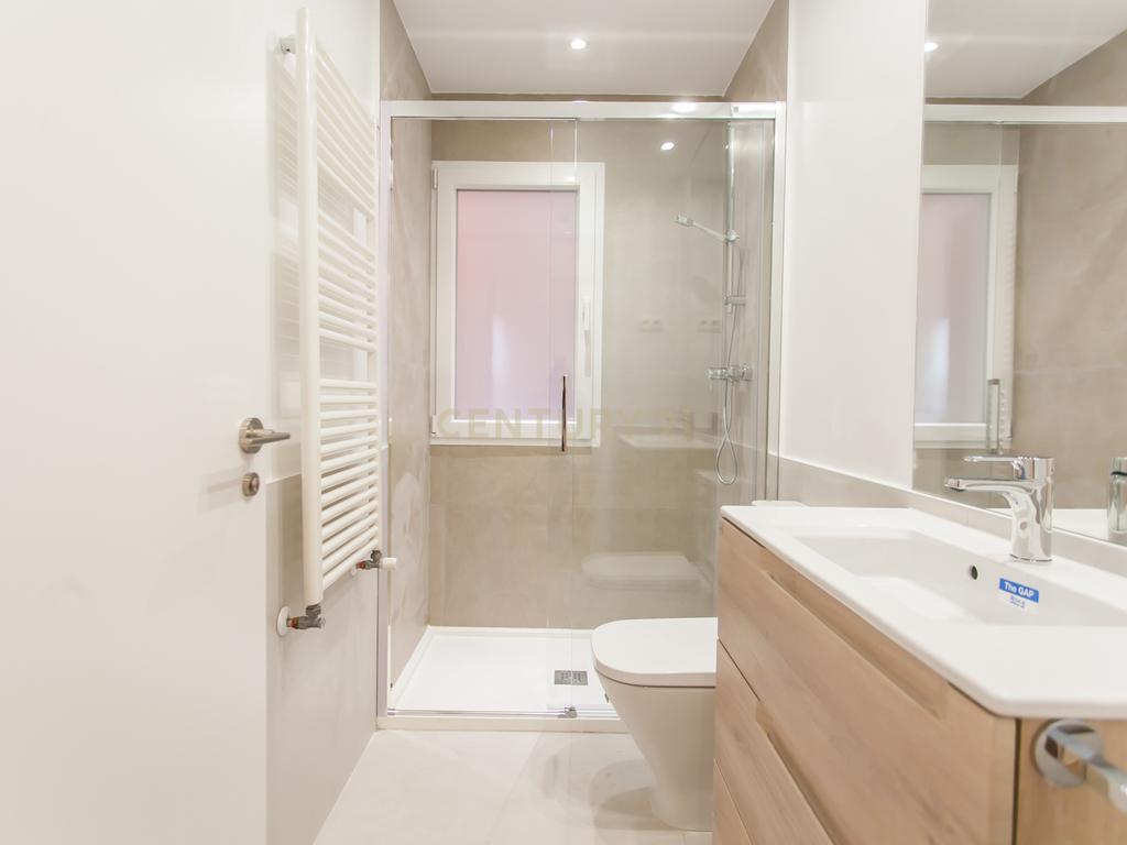  - Image 11