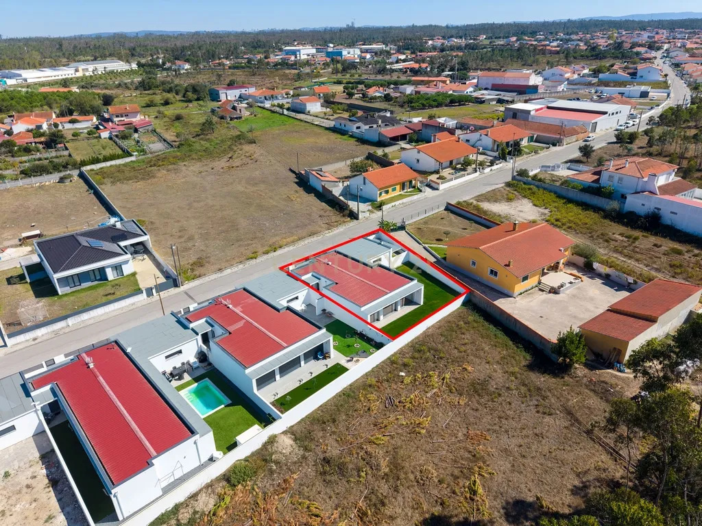 Excelente Moradia T3 Térrea NOVA - Image 35