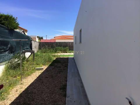Luxo e Tranquilidade em Sagres: Uma Moradia Contemporânea à espera de ser sua! - Image 36