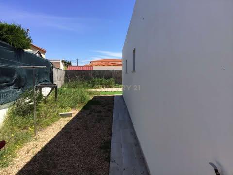 Luxo e Tranquilidade em Sagres: Uma Moradia Contemporânea à espera de ser sua! - Image 36
