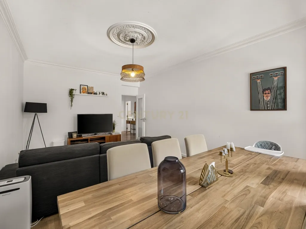 T3 Remodelado em Belas| O equilíbrio perfeito entre conforto, tranquilidade e localização - Image 7