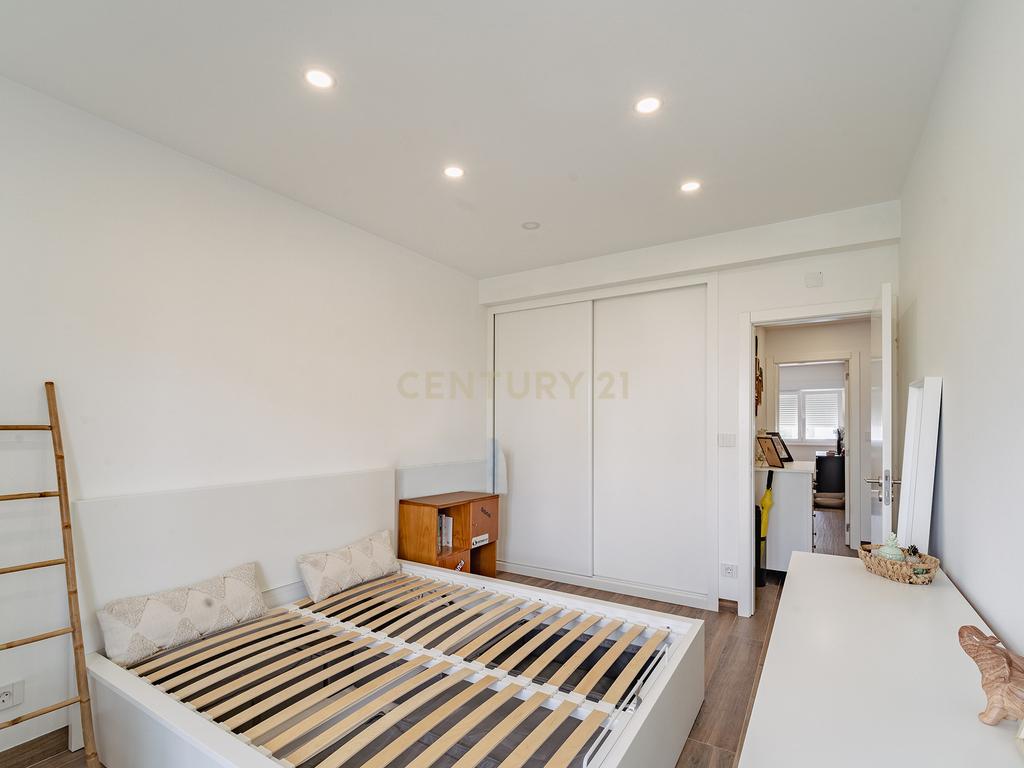 Apartamento T3 em Carnaxide, Lisboa - Image 40