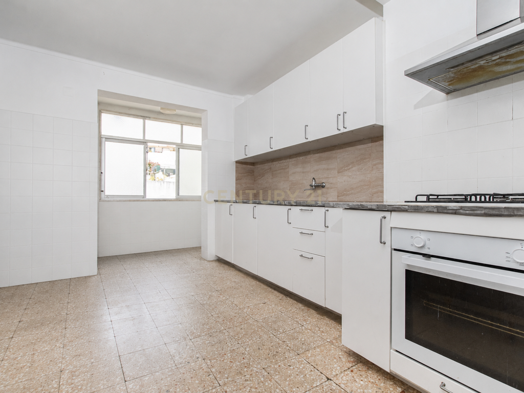 Apartamento T3 no Estoril - Fontaínhas - Image 1