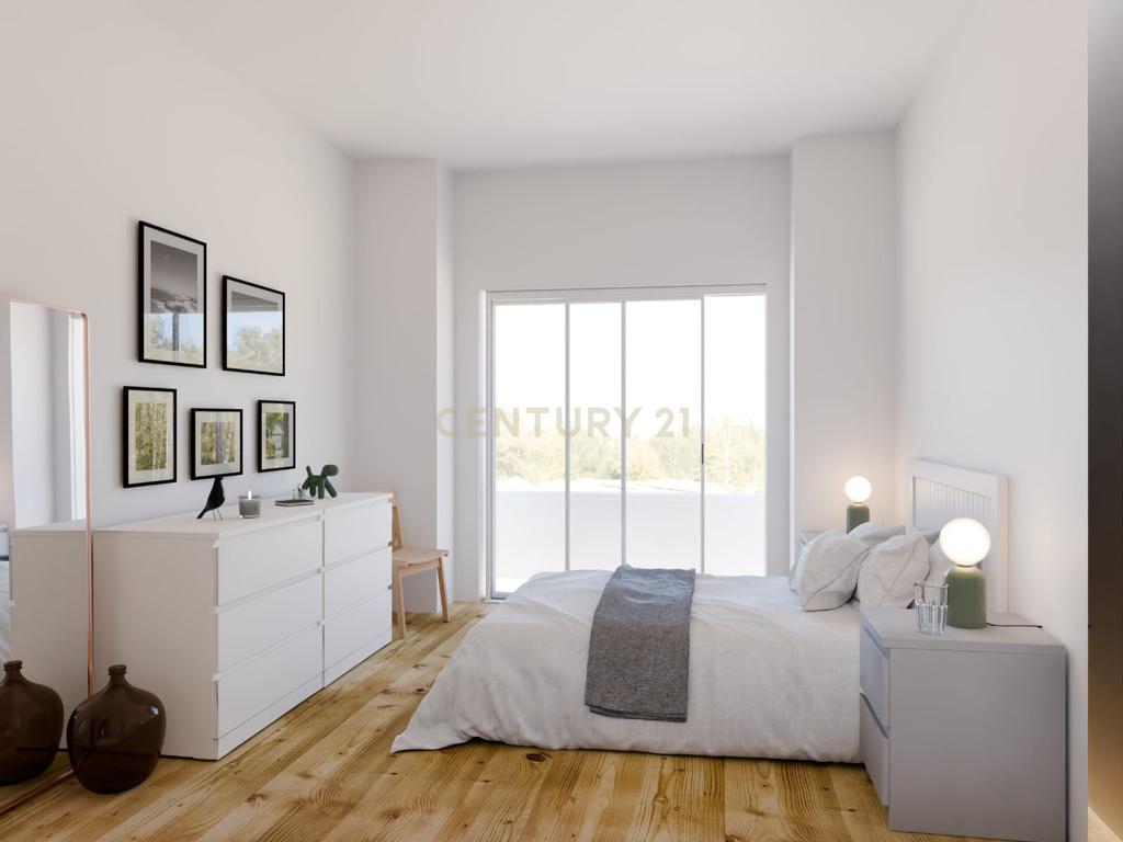 Apartamento T2 com 85m2 - Avenidas Novas  - Image 5