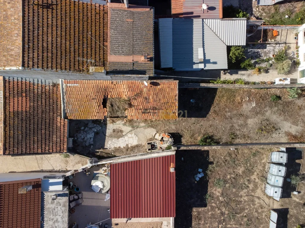 Casa para Recuperação em Cartaxo com Vista Panorâmica - Image 11