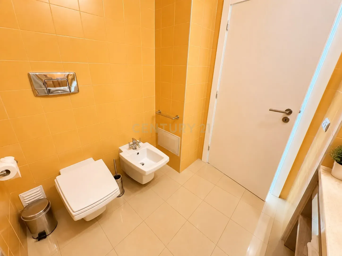 Fotografia 6 de Apartamento T1 com Vista Mar em Localização Privilegiada